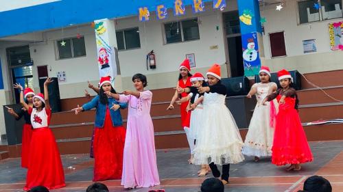 Christmas-themed talent show 