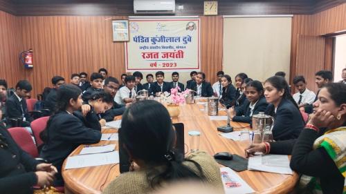 Students of BBPS Neelbad Visited Vidhansabha-09