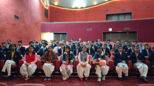 Students of BBPS Neelbad Visited Vidhansabha-08