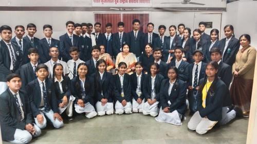 Students of BBPS Neelbad Visited Vidhansabha-02